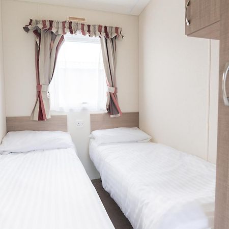 Marine Holiday Park Ріл Екстер'єр фото