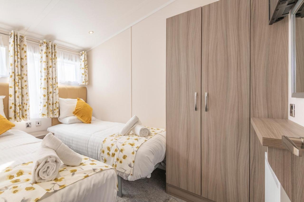 Marine Holiday Park Ріл Екстер'єр фото